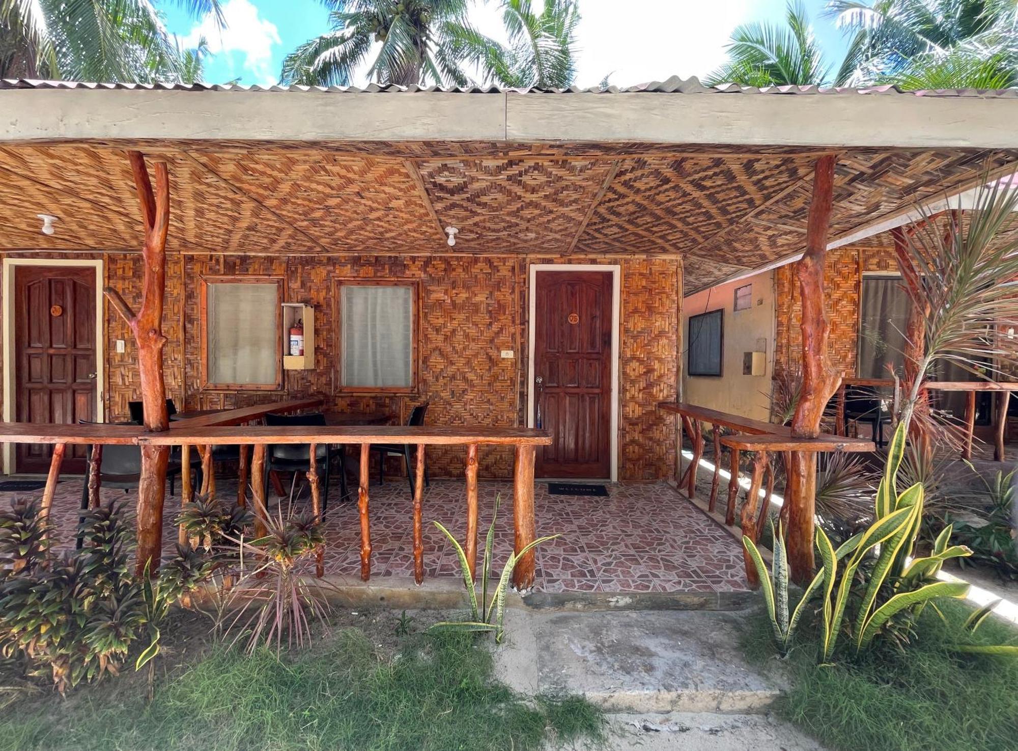 Beach Placid Resort Powered By Cocotel Ocoy Exterior foto